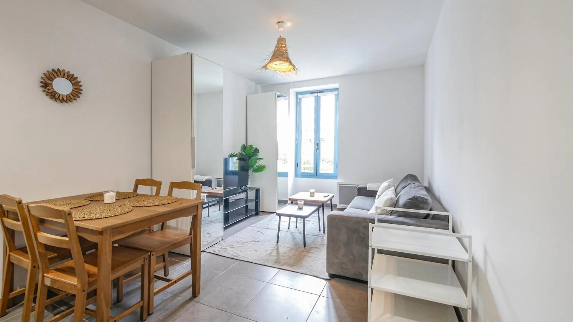 Lägenhet Renovated 2 Rooms Monaco Border Beausoleil